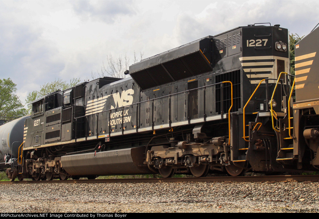 NS 1227